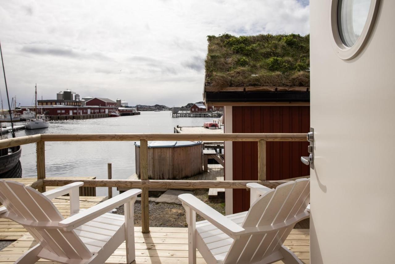 Solsiden Brygge Rorbuer Hotel Ballstad Kültér fotó