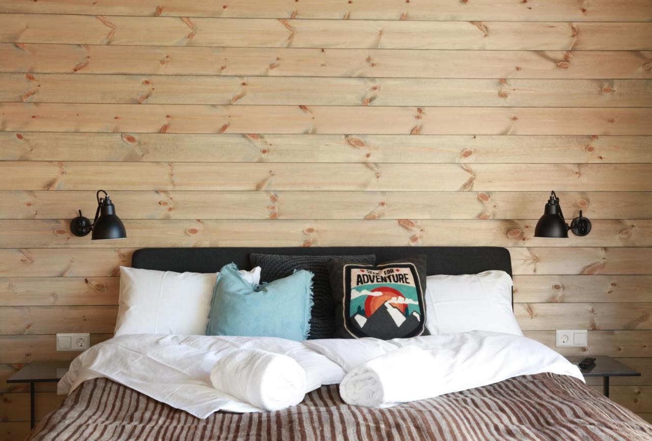 Solsiden Brygge Rorbuer Hotel Ballstad Kültér fotó